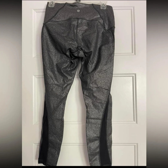 Lululemon Train Times 7/8 pant - Picture 3 of 5